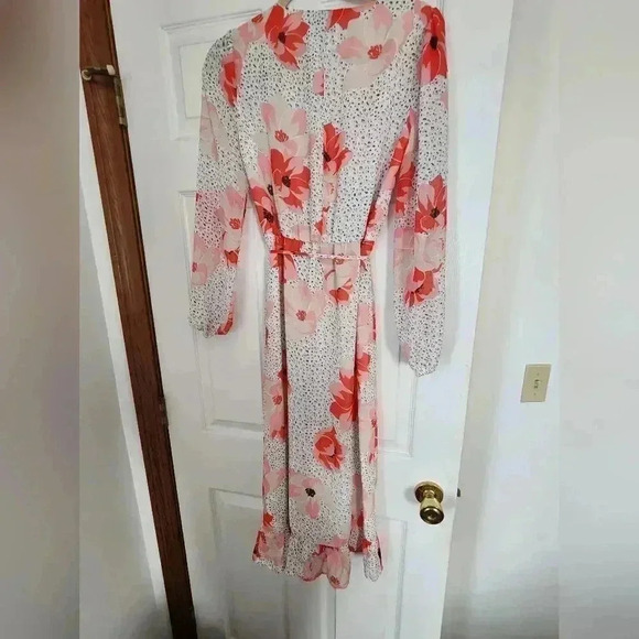 Floral romantic ruffle dress - Picture 3 of 8